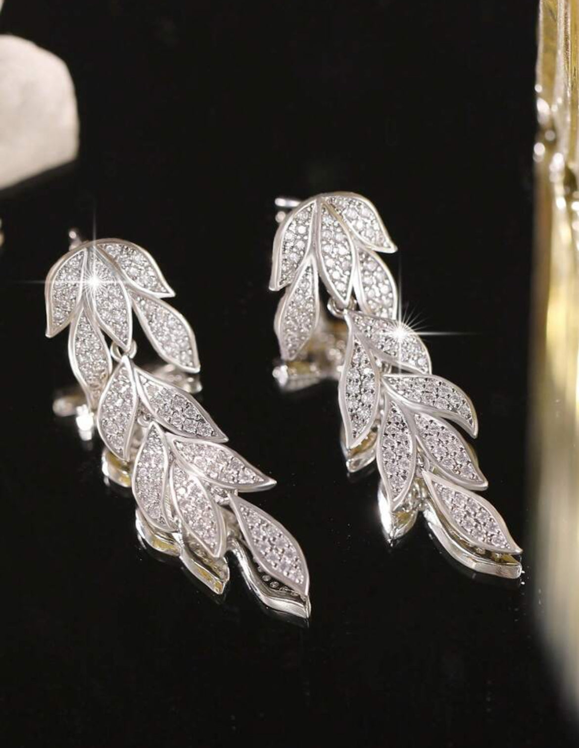 Elegant Cubic Zirconia Leaf Dangle Earrings For Women Wedding Dresses Ladies Jewelry For Daily Decoration, Banquet, Prom, Party Jewelry Gift