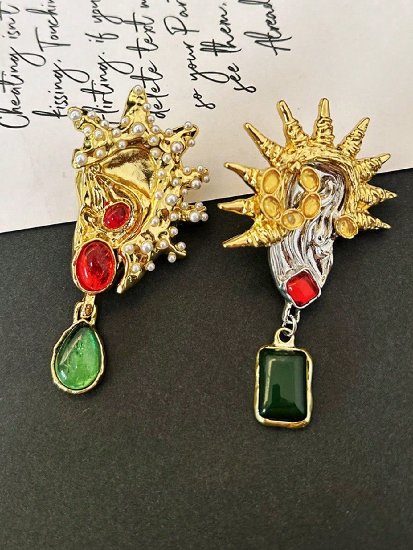 French Retro Light Luxury Colored Gemstone Faux Pearl Ears, Cockscomb Shaped Earrings, Asymmetrical AB Earrings
