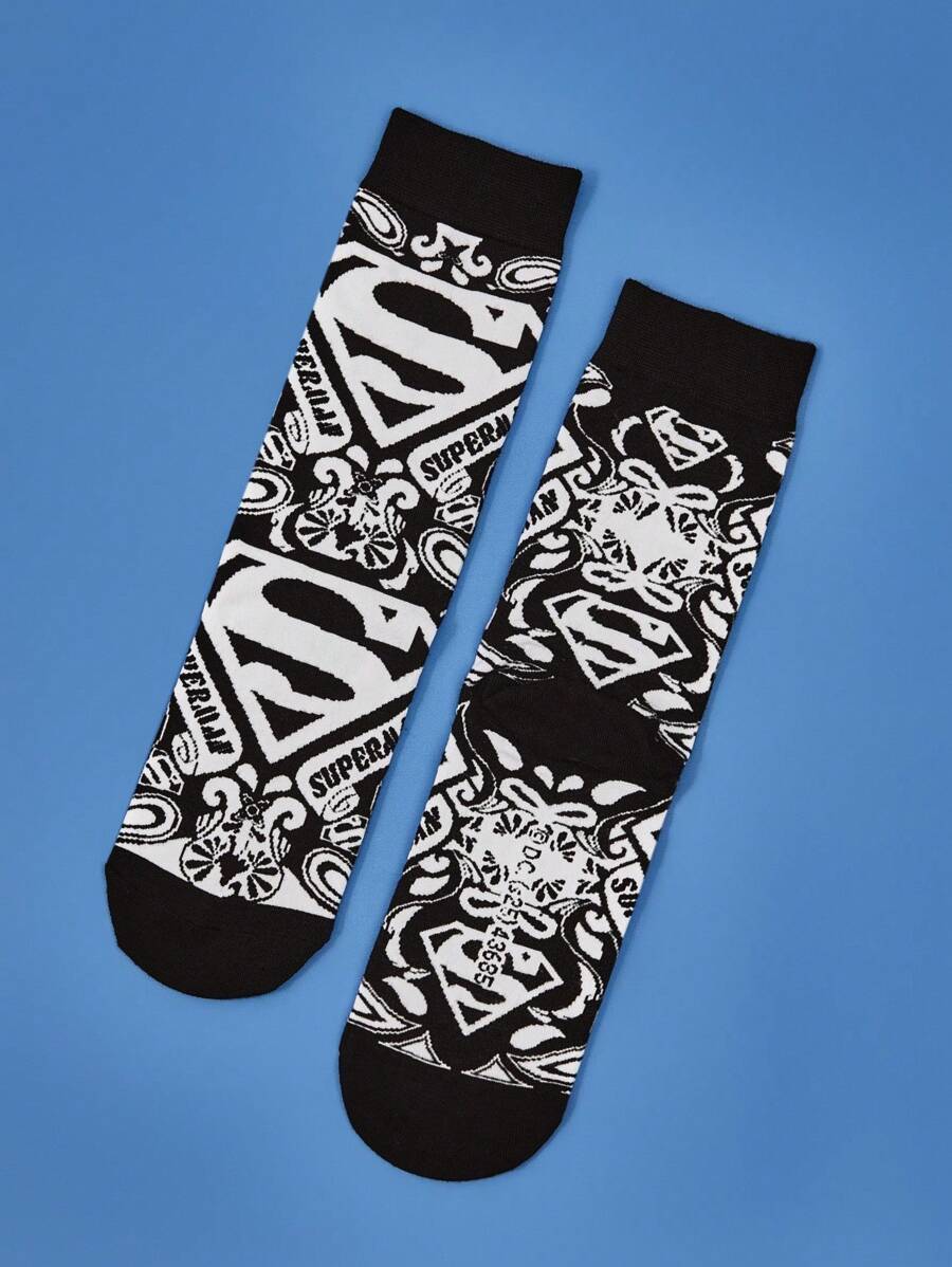 SUPERMAN 2 Pairs Unisex Breathable & Moisture-Wicking Crew Socks With Reinforced Toe And Heel, Superhero Logo Design, Suitable For All Seasons, Black And Pink