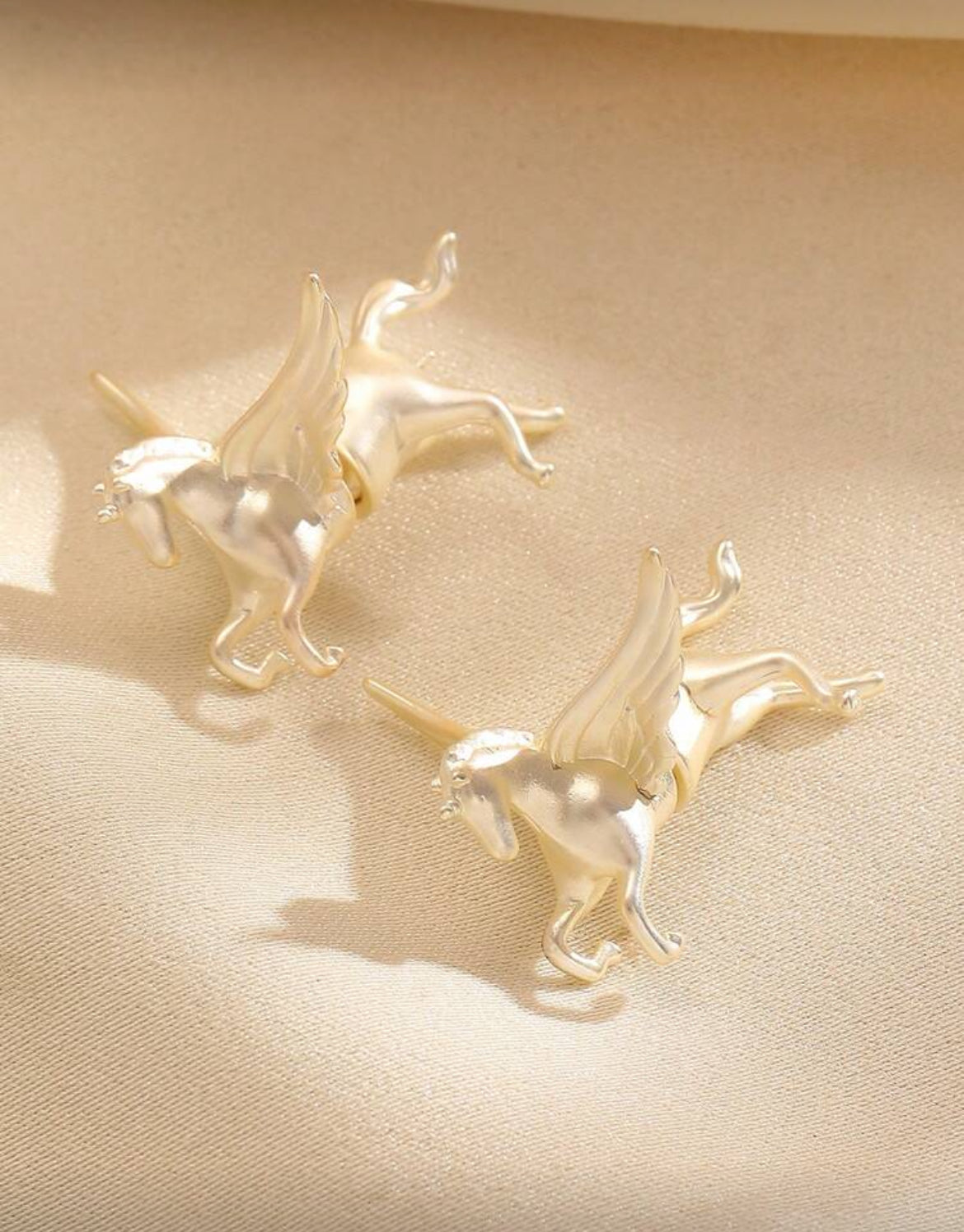1 Pair 3D Pegasus Animal Stud Earrings, Women's Earrings, Suitable For Daily Wear And Parties, Winged Horse Earrings, Gift For Friends, Women's Jewelry