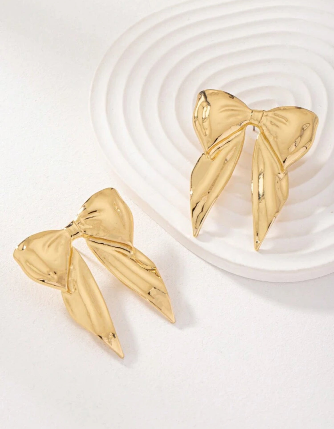 Metallic Bowknot Design Exaggerated Stud Earrings