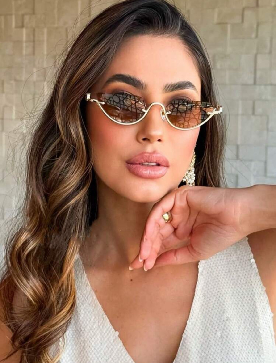 Semi Framed Metal Fashion Glasses With A Semi-Circular Shape, Retro Style Glasses