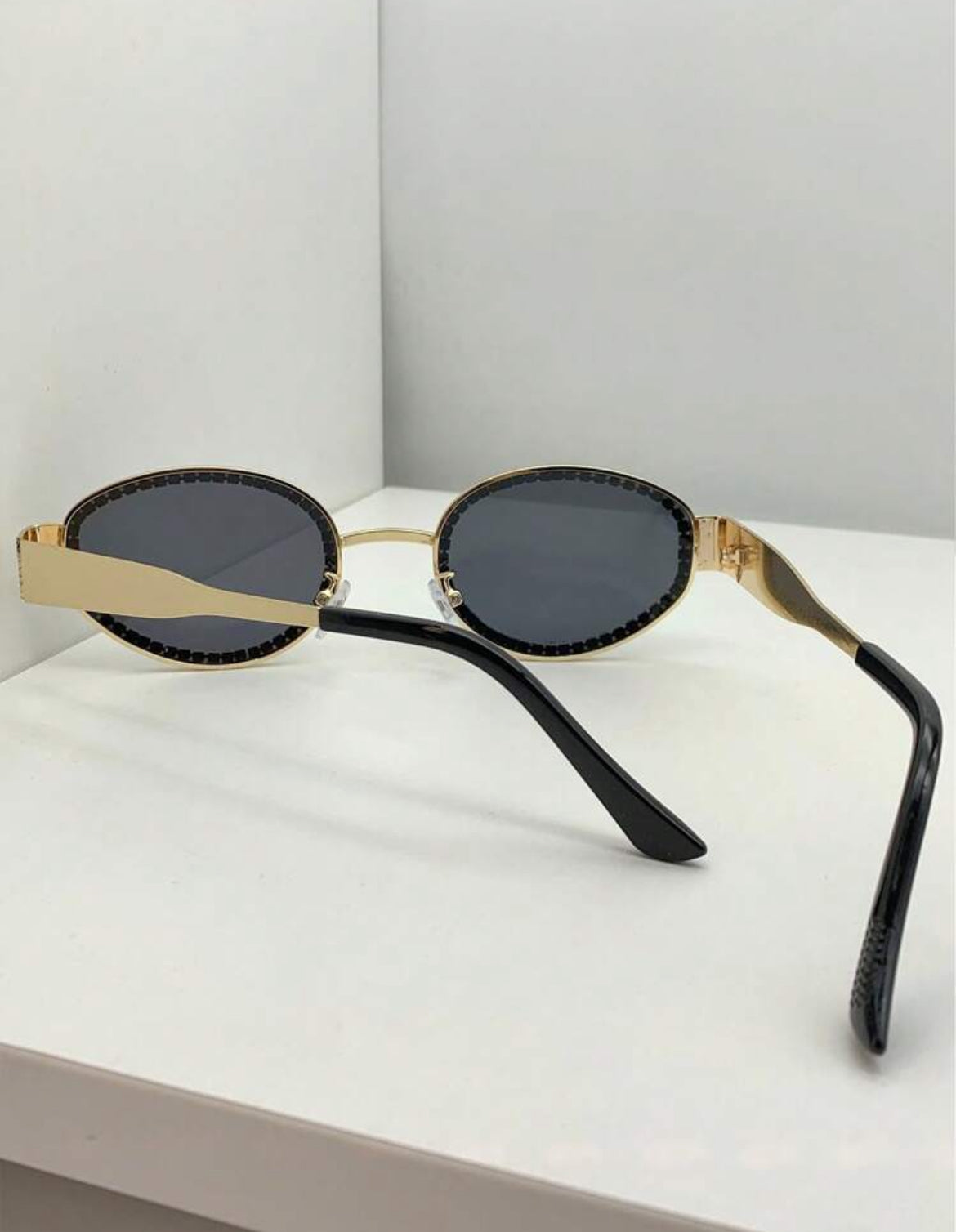 Oval Frame Rhinestone Decorated Fashion Glasses