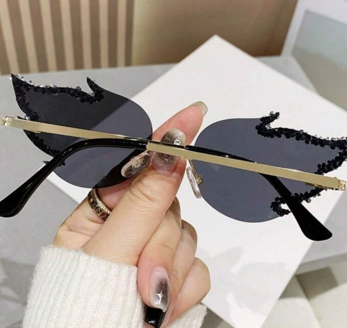 Frameless Rhinestone Embellished Oversized Flame Design Luxury Sparkly Fashion Glasses