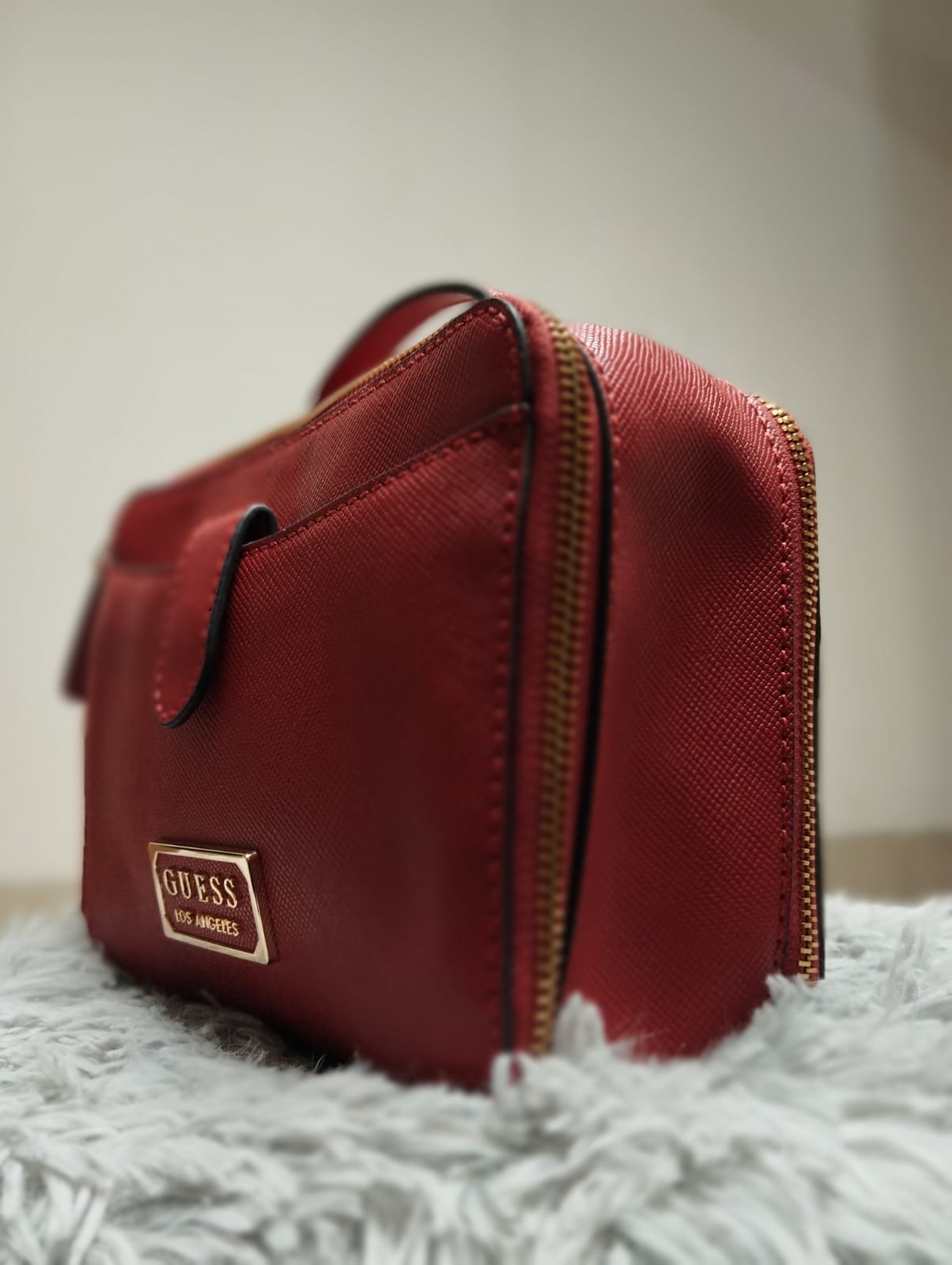 GUESS Luxe Zip Organizer Bag – Red