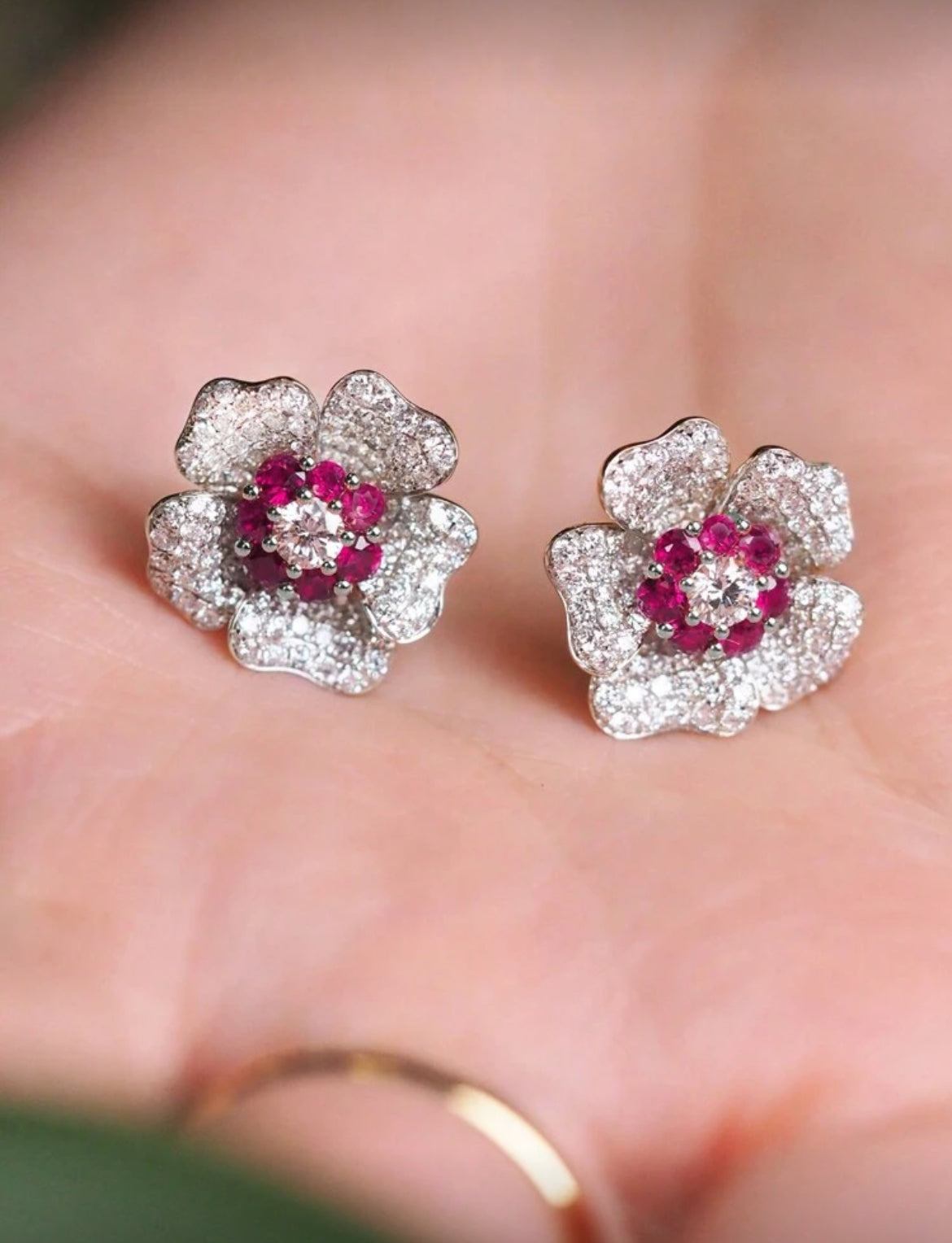 1 Pair Elegant Cubic Zirconia Flower Stud Earrings, Suitable For Women, Can Be Used As Anniversary, Party, Gift.