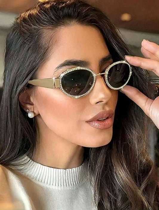 Oval Frame Rhinestone Decorated Fashion Glasses