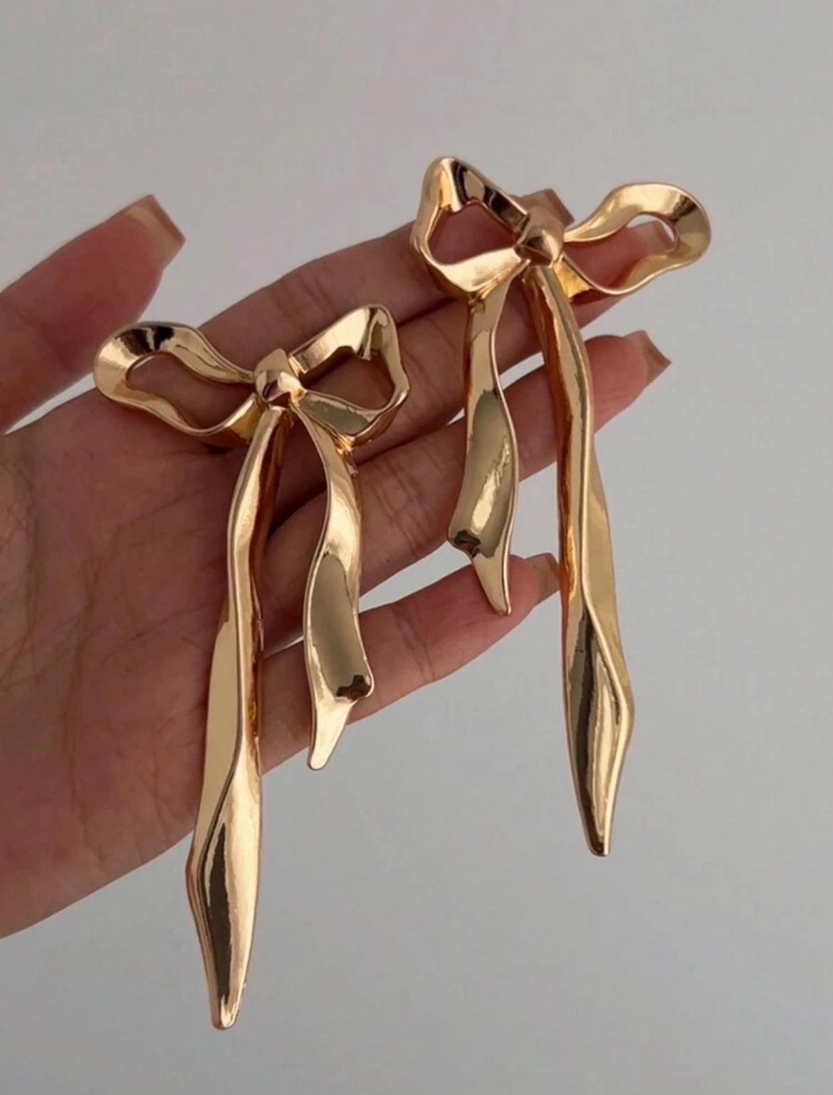 Minimalist Creative Metal Golden Ribbon Bow Earrings, Elegant & Fashionable Asymmetrical Earrings For Women