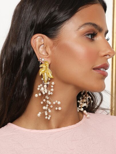 Belle Faux Pearl Decor Earring