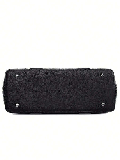 Pre Order black woven embossed Boston ladies' handbag with soft leather and a large capacity for commuting