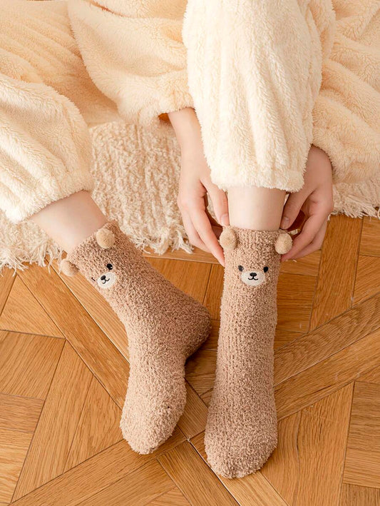 1pair Beige Bear Coral Velvet Socks