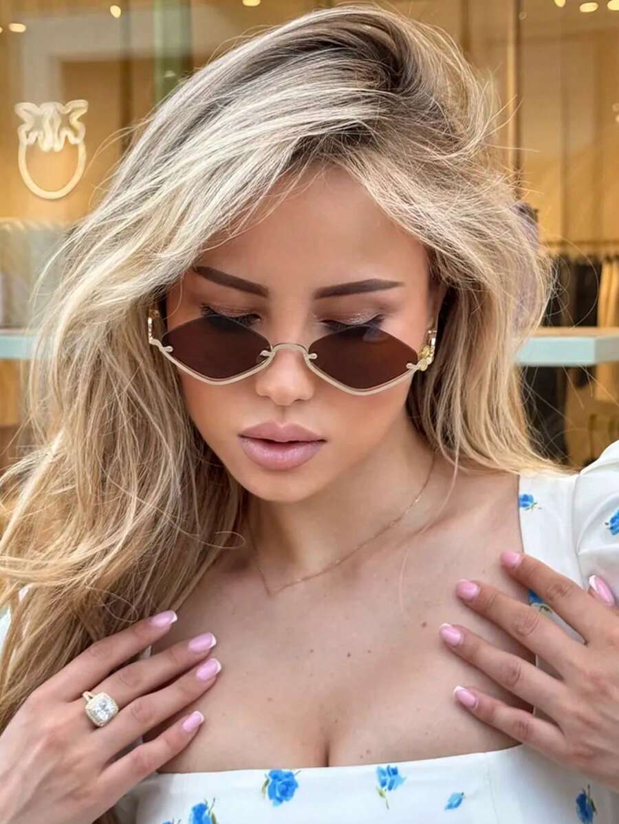 Half Frame Rhinestone Metal Fashion Glasses Retro Personalized Versatile Fashion Glasses Men's And Women's Fashion Glasses Are Suitable For Daily Wear, Street Photography, Vacation Travel