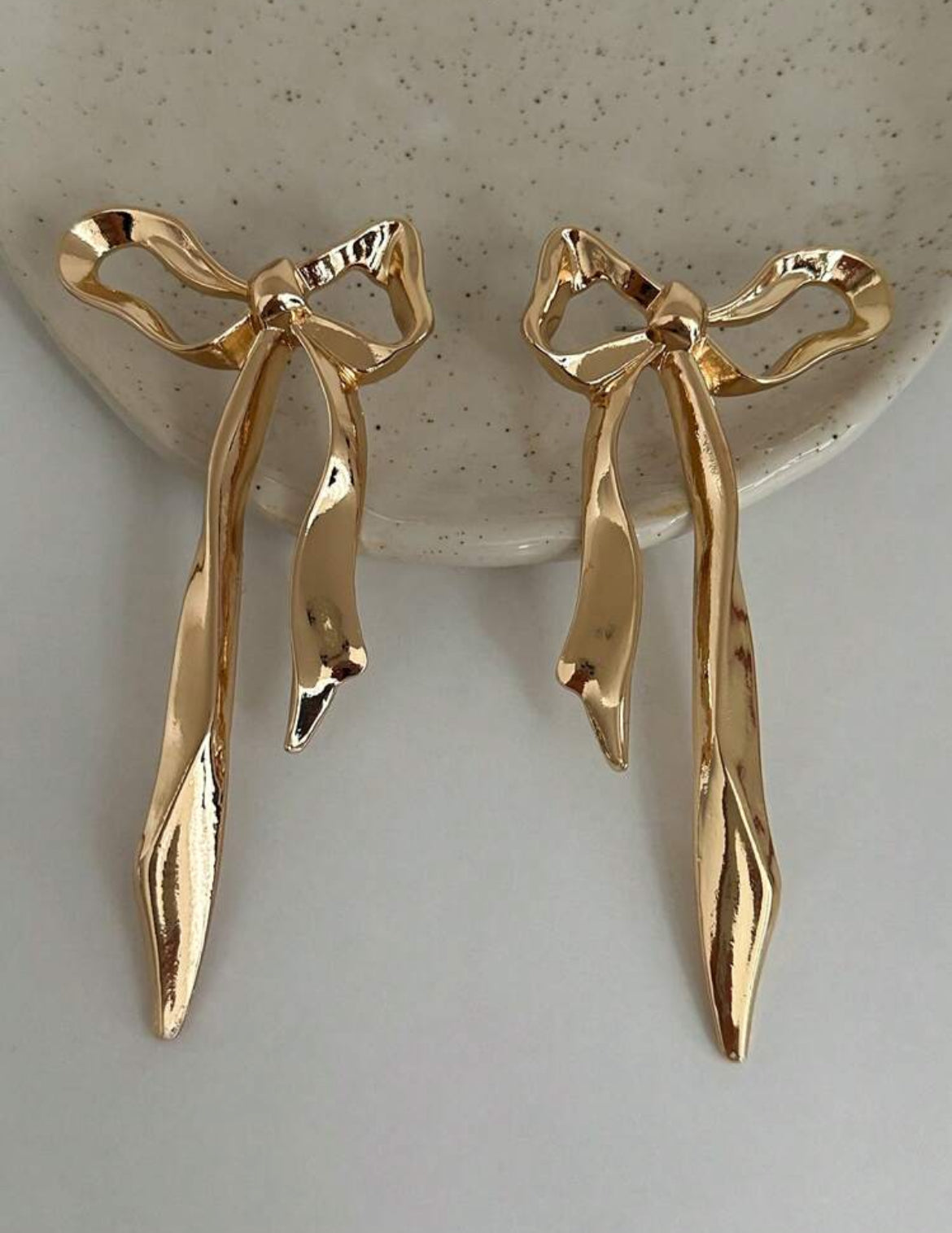 Minimalist Creative Metal Golden Ribbon Bow Earrings, Elegant & Fashionable Asymmetrical Earrings For Women