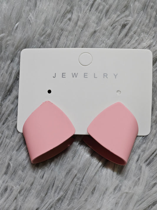 Matte Bold Curve Earrings