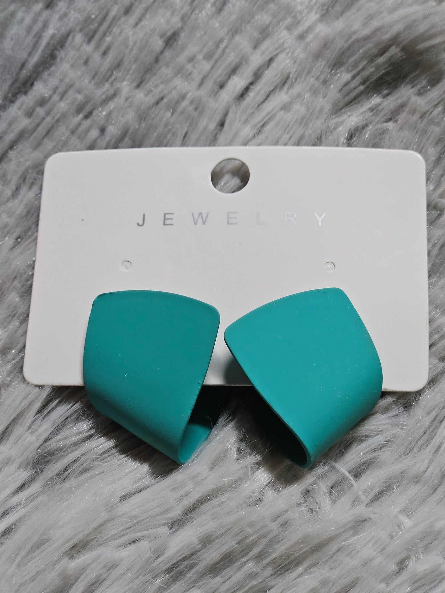 Matte Bold Curve Earrings