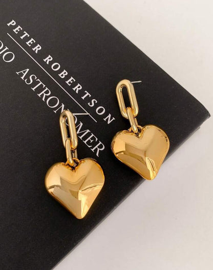 Dangling Gold Heart-Shaped Earrings Simple & Fashionable