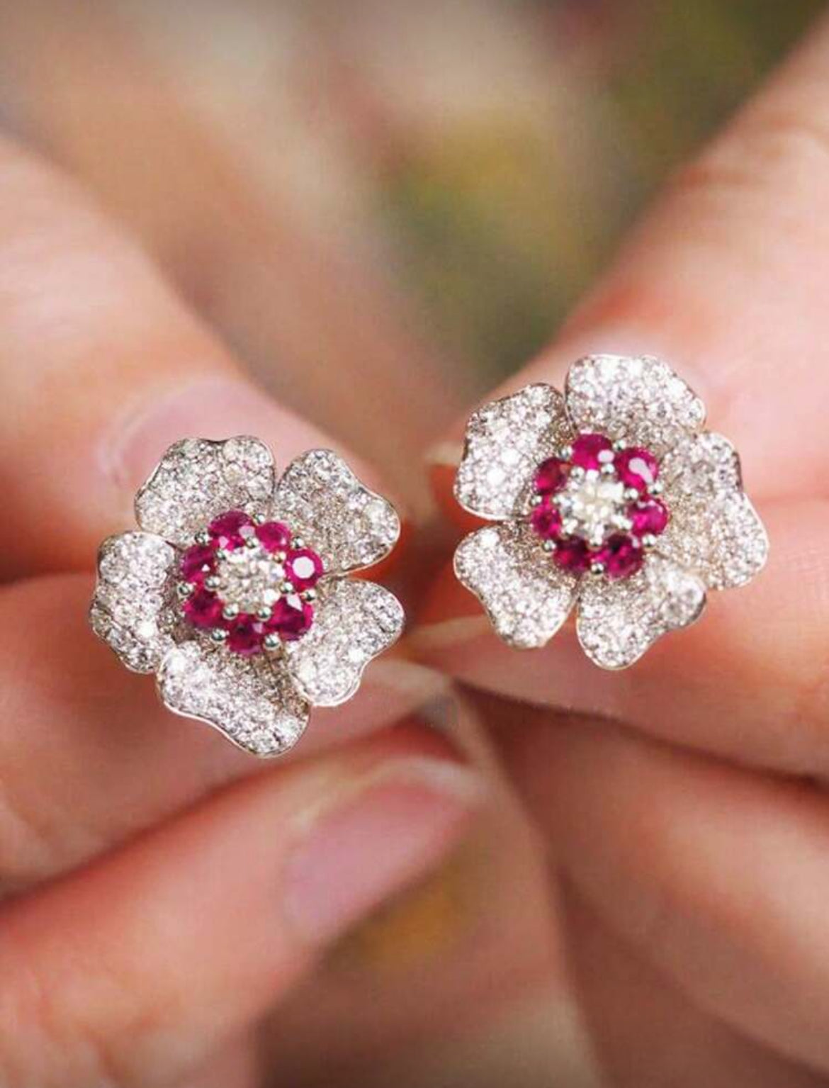 1 Pair Elegant Cubic Zirconia Flower Stud Earrings, Suitable For Women, Can Be Used As Anniversary, Party, Gift.