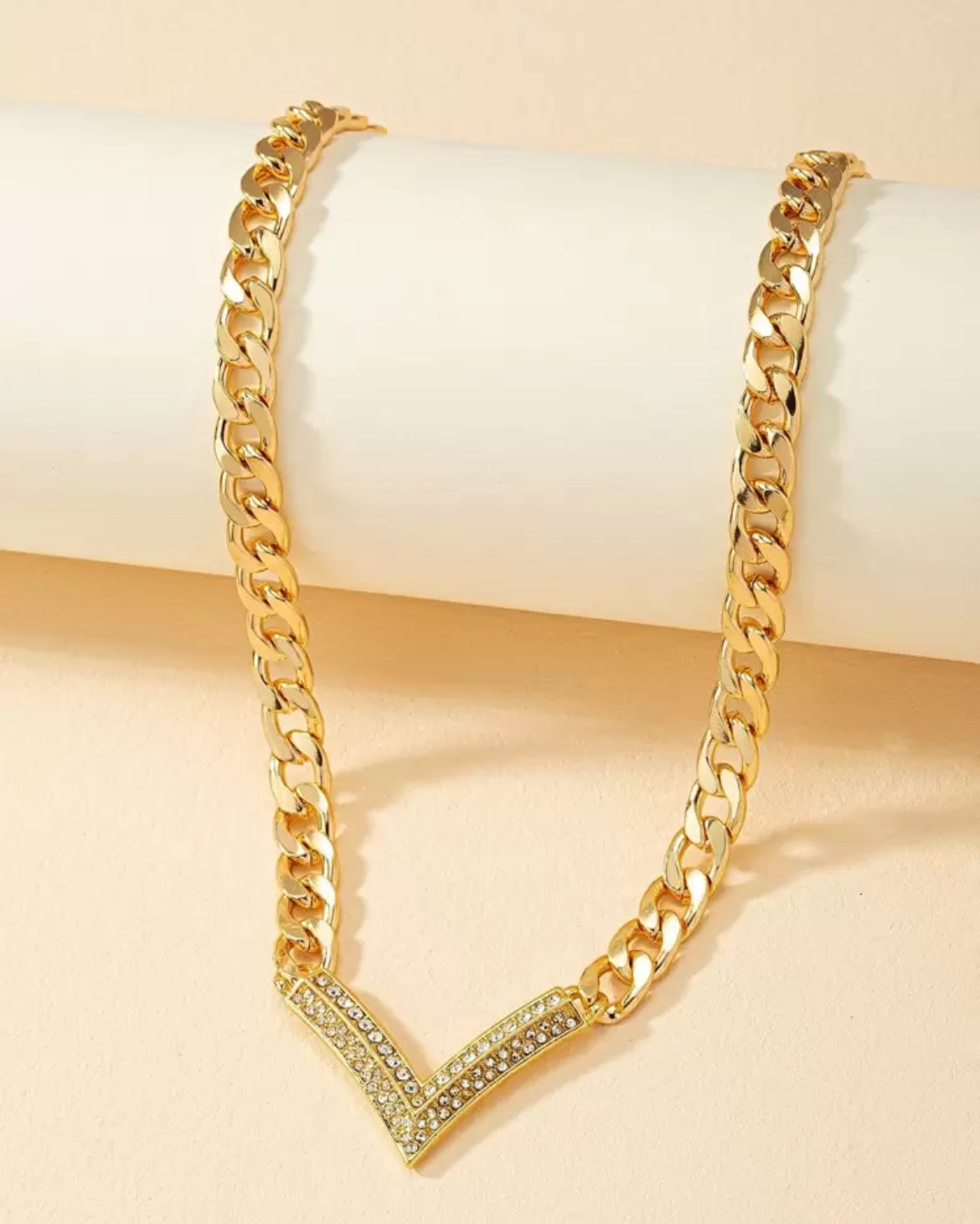 Rhinestone Inlaid Letter Detail Chunky Chain Necklace
