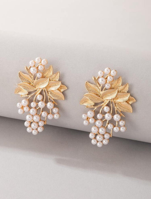 Faux Pearl Decor Leaf Stud Earrings
