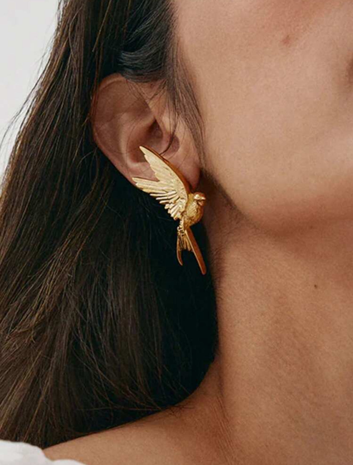 Metal Earrings With Peace Pigeon Design