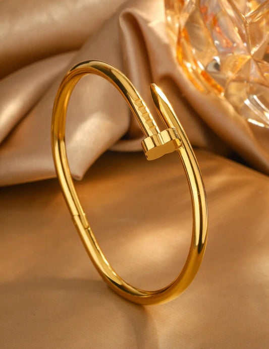 Minimalist Stainless Steel Clover-Shape Open Design Bracelet