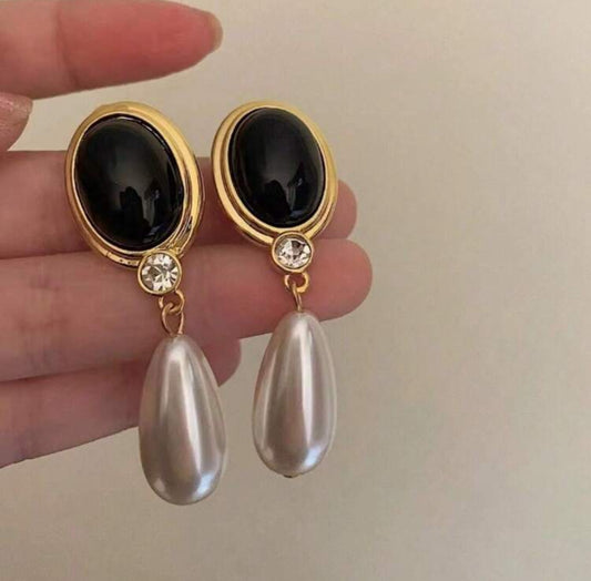 Vintage Black Faux Pearl Teardrop Dangle Earrings