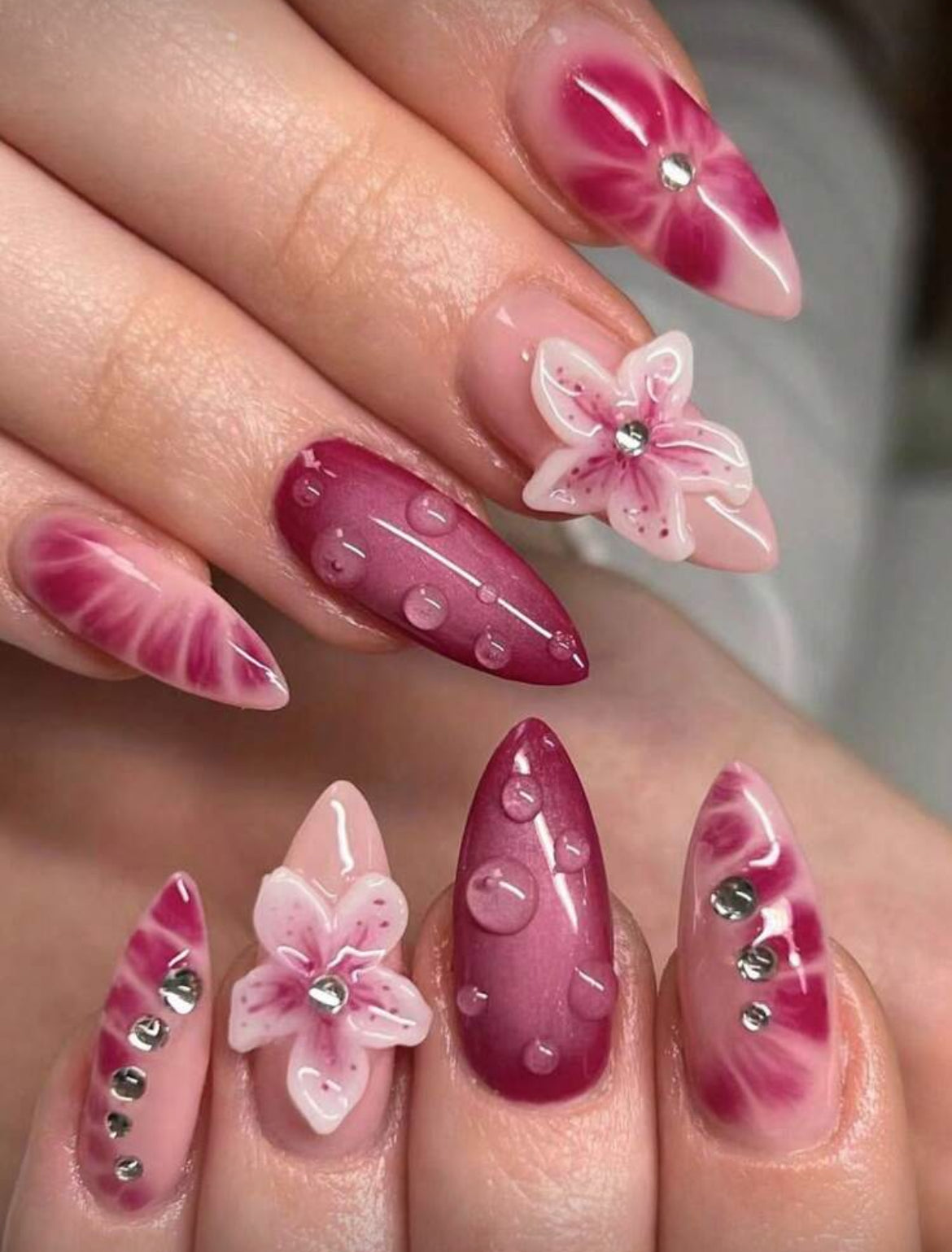 24Pcs/Set Almond Shaped Sweet Floral 3D Water Drop Pattern Full Cover Press-On Fake Nails 1Pc Jelly Gel & 1Pc Nail File Set, Nails