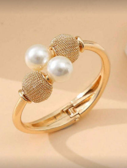 1pc Exaggerated Large Pearl Open Cuff Bracelet, Best Gift For Women, Summer Style
