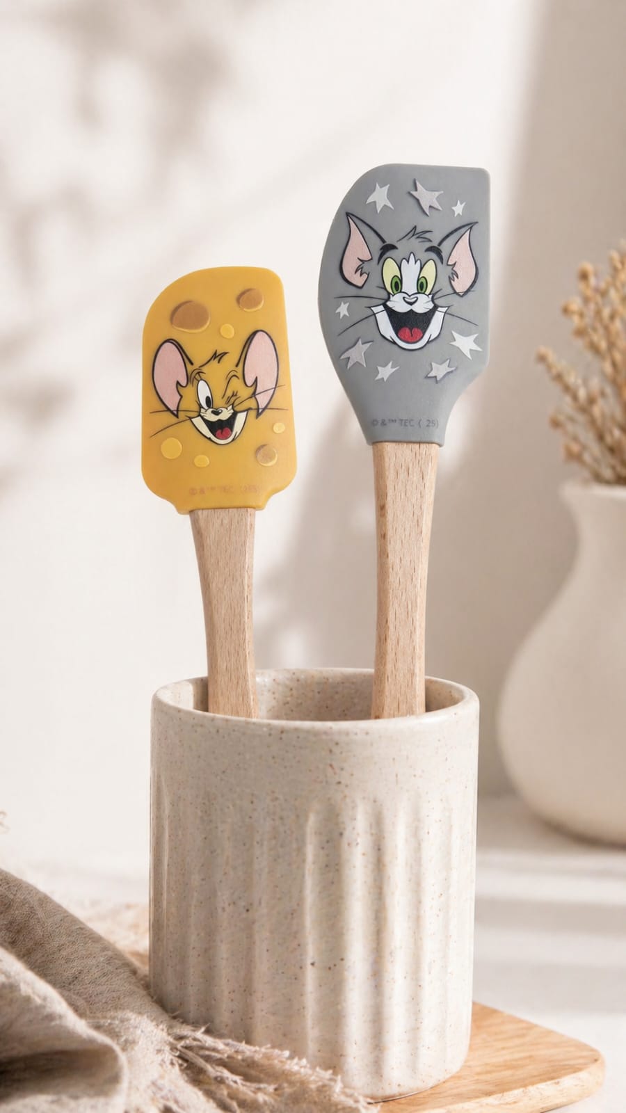 Tom & Jerry Cartoon 2 pieces Spatula Set – Fun Cooking Vibes/Gift