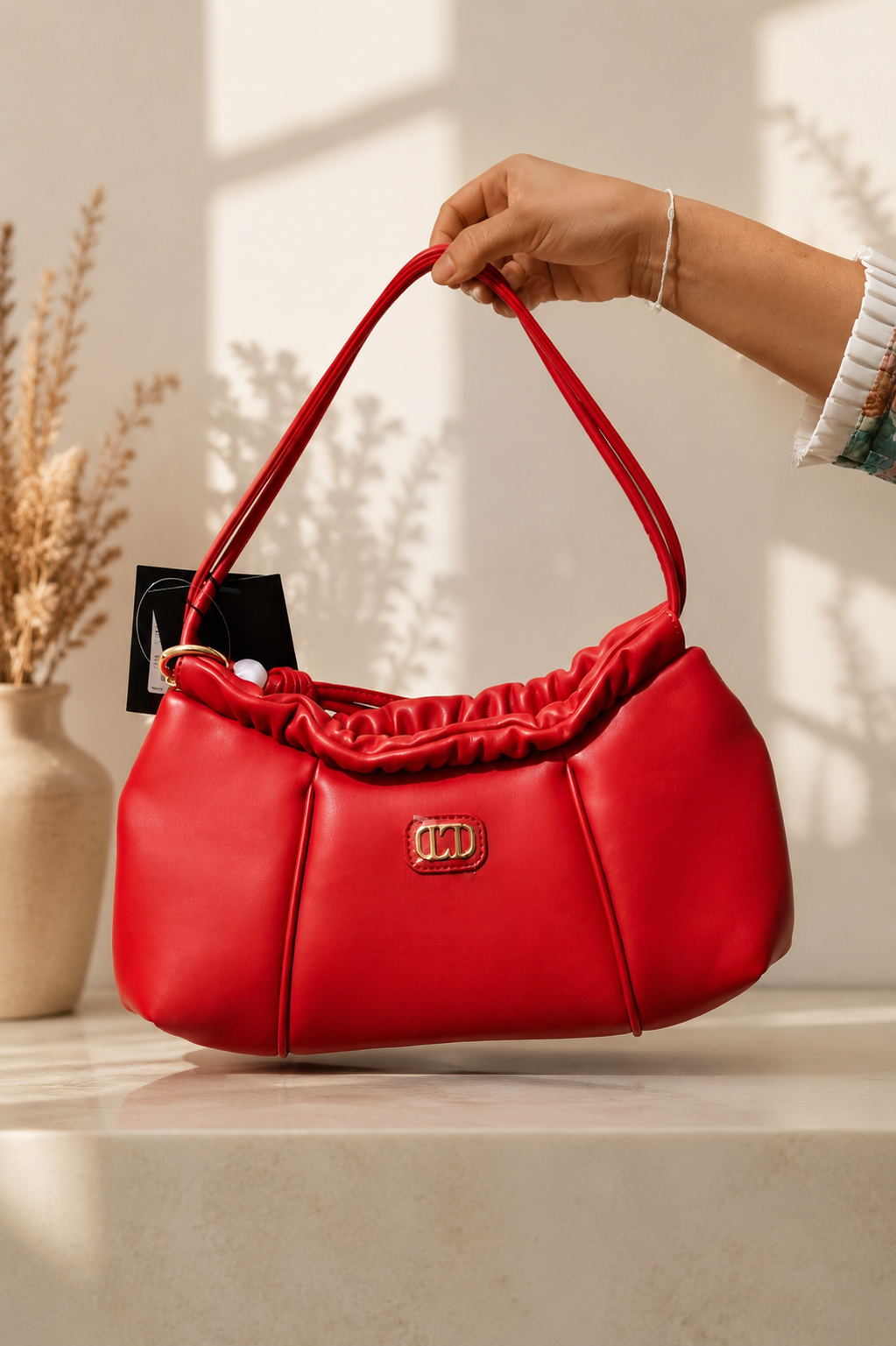 LYN Ruched Puff Shoulder Bag – Red